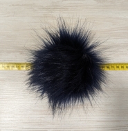 Pompon futrzany granatowy 12cm