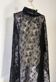 Bawełniany haft na tiulu czarny 130cm/0,5m.